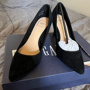 Women’s Gap black suede pumps size 7